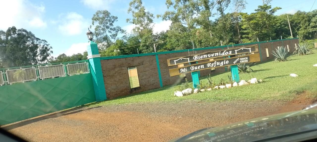 Mi Buen Refugio Villa Puerto Iguazú Eksteriør billede